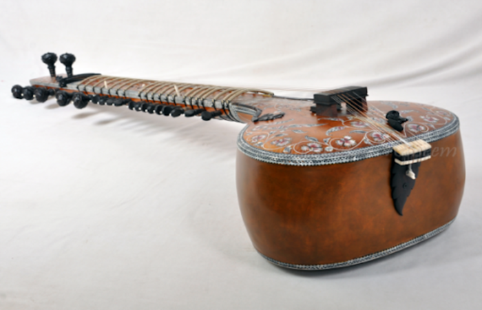 6-kashmiri-musical-instruments-paannyaar